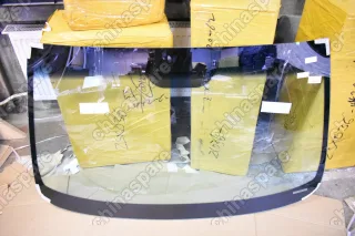 Стекло лобовое (С антенной) Geely Emgrand X7