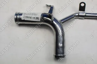 Патрубок водяной отводящий водяного насоса Great Wall Hover H3, H5, Wingle