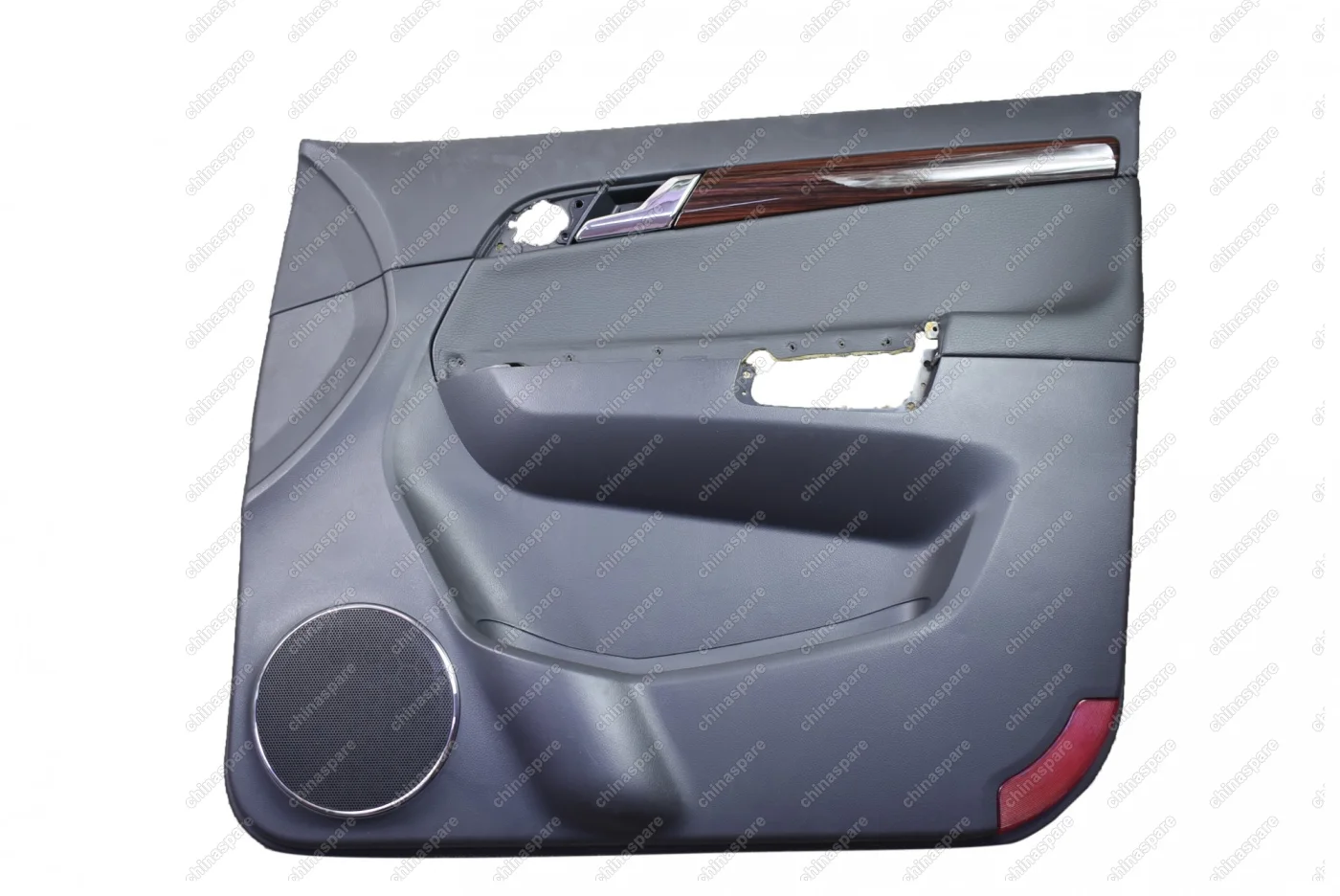 Обшивка двери передней правой Opel Antara 2007-2015