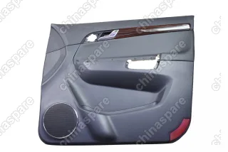 Обшивка двери передней правой Opel Antara 2007-2015