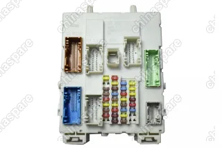 Блок предохранителей салонный Ford Focus 2011-