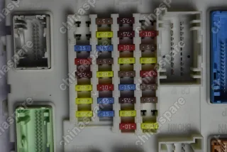 Блок предохранителей салонный Ford Focus 2011-