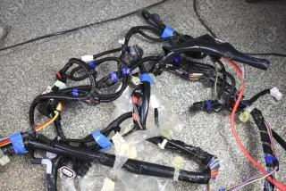 Проводка моторного отсека Ford Ranger