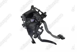 Педаль газа и тормоза (АКПП) Ford Explorer 2011-