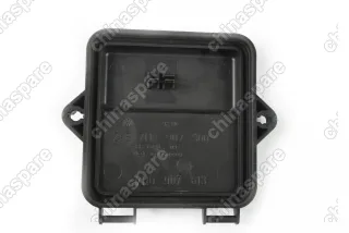 Крышка блока предохранителей Volkswagen Transporter T5 (2003>)