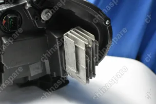 Фара передняя правая (диодная) Haval F7