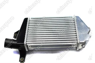 Интеркулер Mitsubishi L200 IV 2005- / Pajero Sport II 2008-