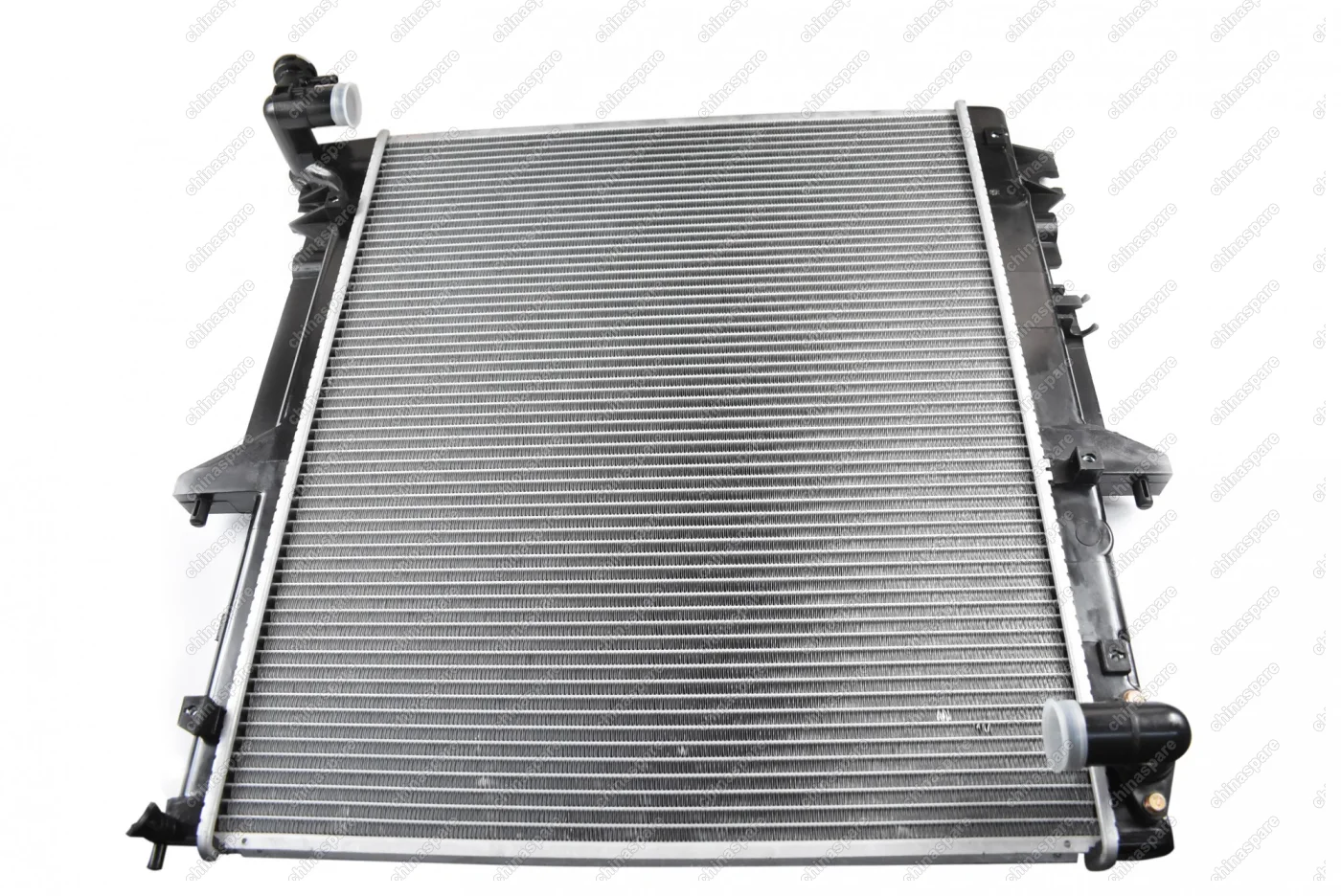 Радиатор охлаждения двигателя Mitsubishi L200 2015 / Pajero Sport 2015