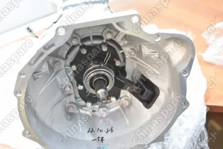 Коробка передач (c колоколом) Great Wall Hover, H3, H5