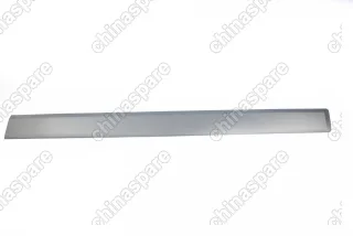 Молдинг двери передней правой Ford Fusion 01-