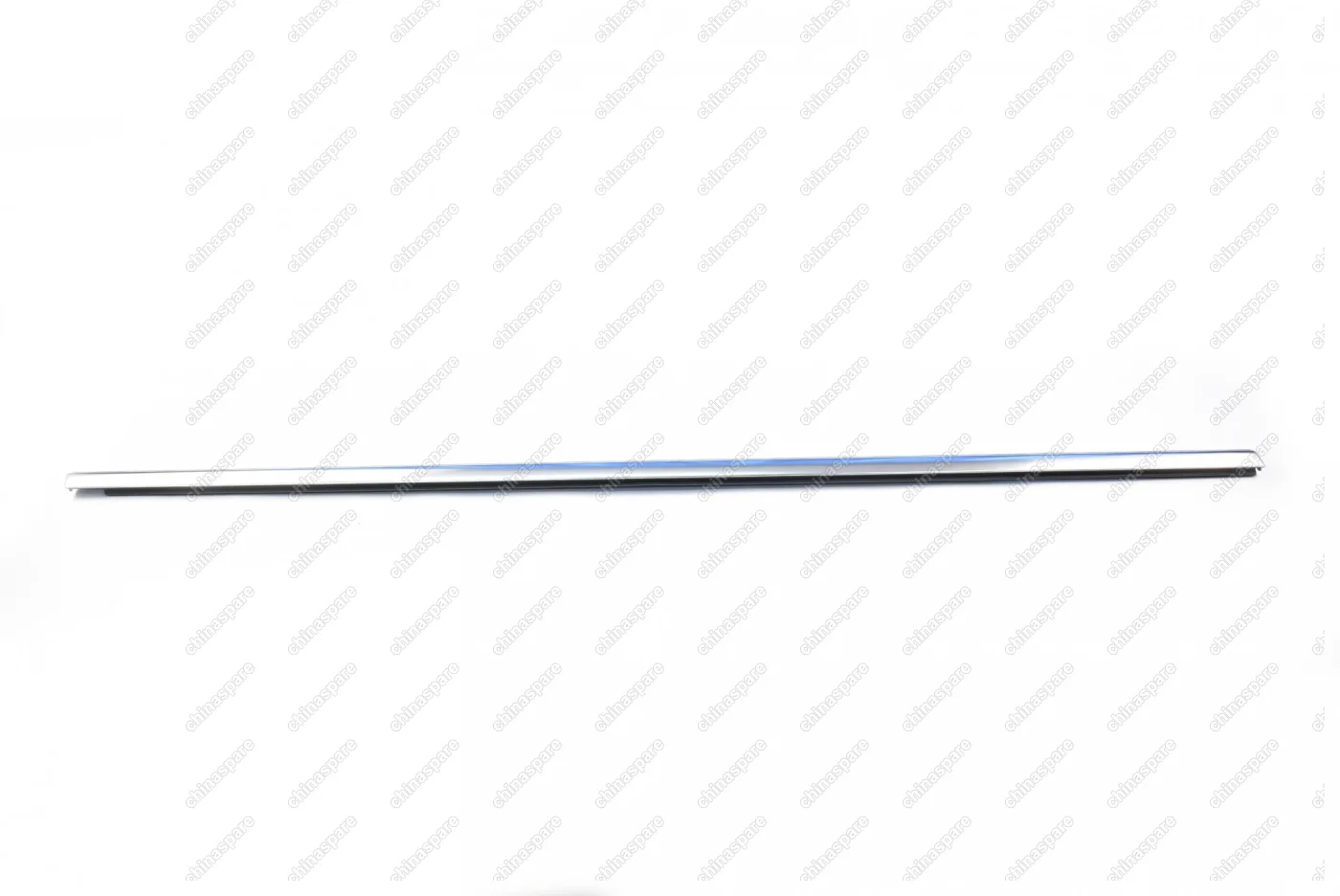 Накладка стекла переднего правого (хромированная) Opel Astra J 2010-2017