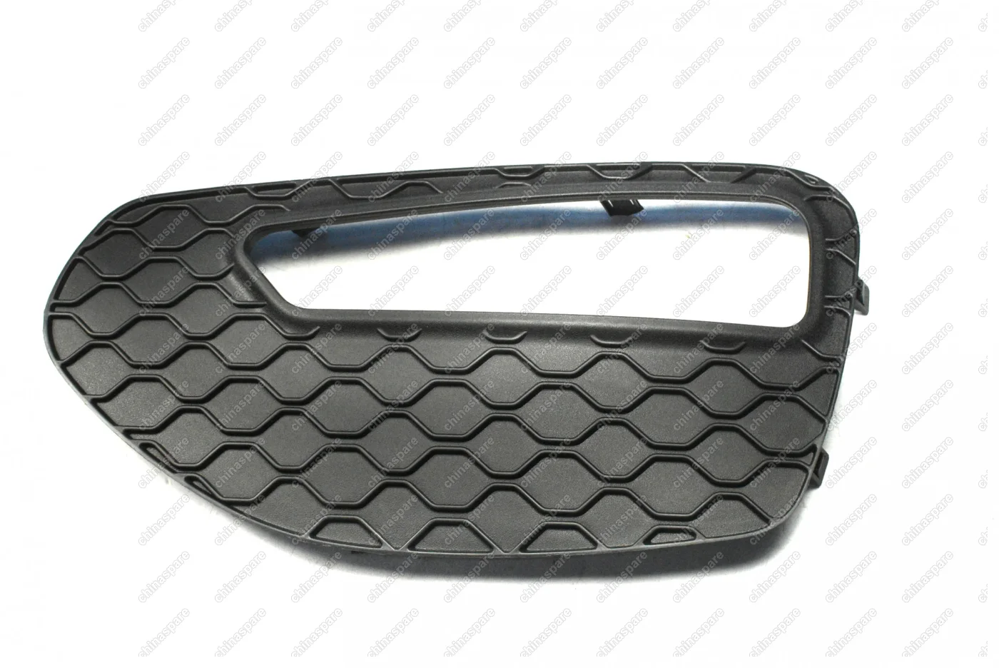 Решетка бампера переднего левая Lifan X60 (Уценка)