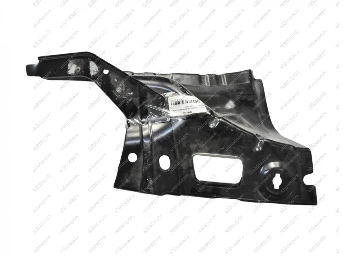 Панель передней колесной арки правая Opel Astra H (Уценка) / 6110150
