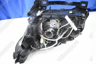 Фара головного света правая BMW 5 E60 (Уценка)