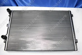 Радиатор основной Volkswagen Touran 2010-2016 BEHR - HELLA