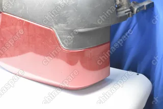 Накладка заднего бампера правая (красная) Mitsubishi Pajero IV (уценка)