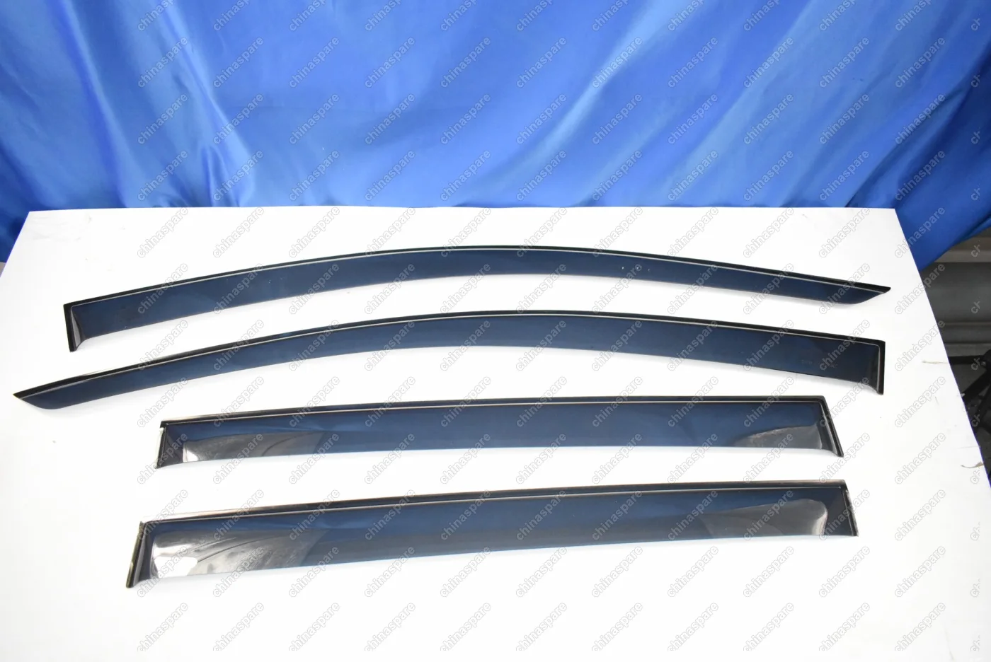 Дефлекторы окон Chevrolet Aveo T300 (Хетчбэк)