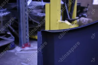 Бампер передний Mazda 3 (2002-2009) (без омывателей фар, уценка)