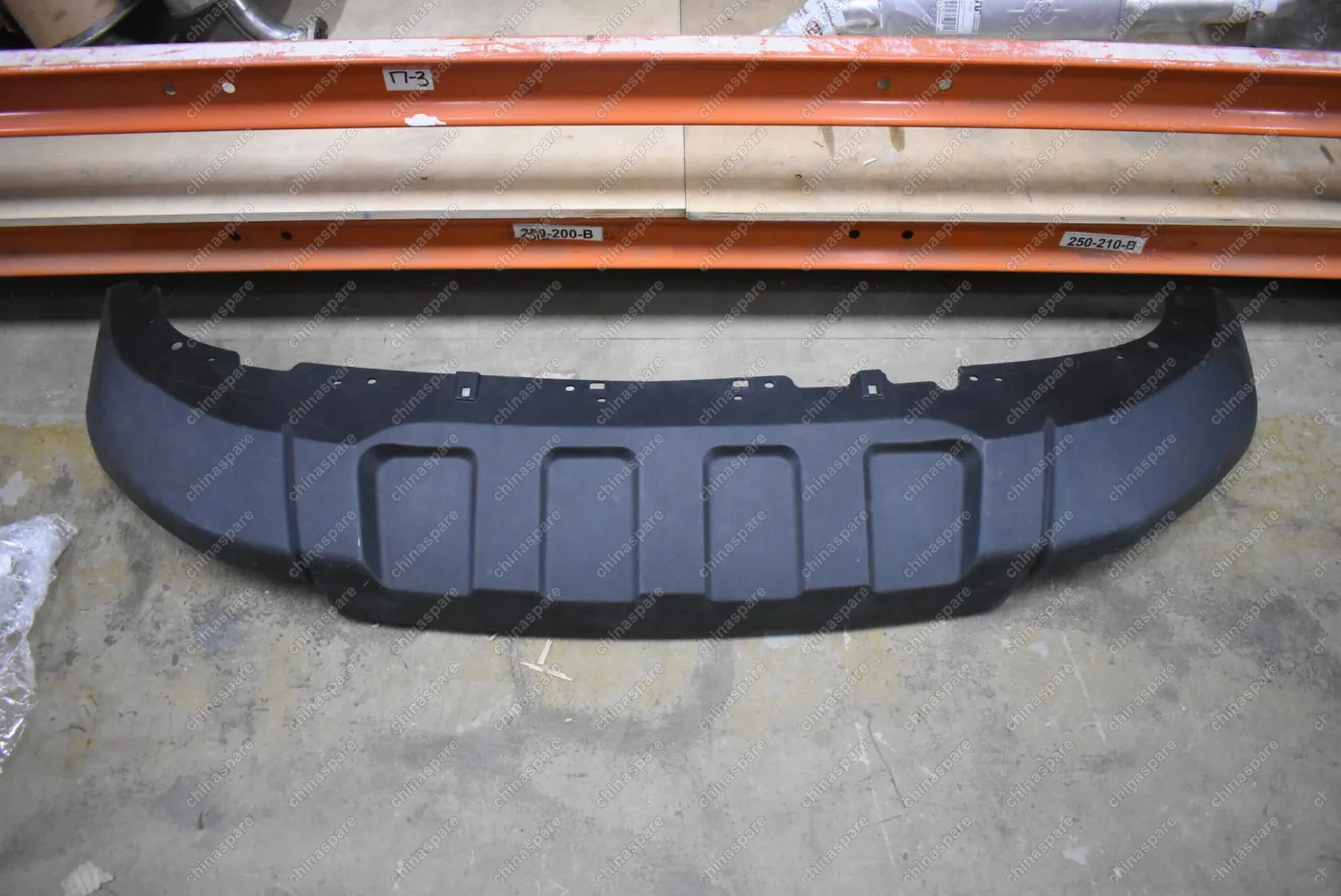 Бампер передний (нижняя часть) Kia Sportage 2007 (Уценка)