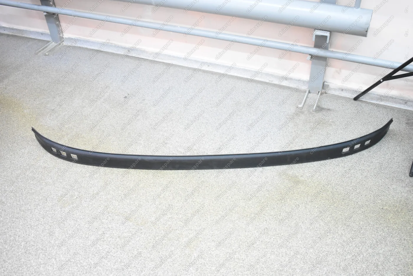 Юбка переднего бампера Ford Transit Connect 2002-2009