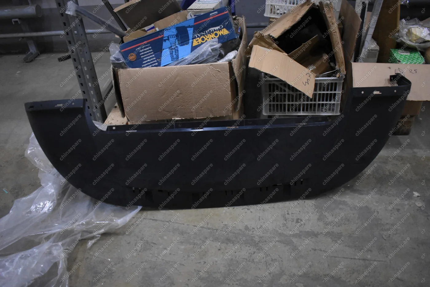 Юбка переднего бампера Jeep Cherokee KL 2014- (уценка)