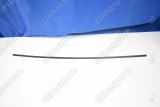 Накладка крепежная лобового стекла левая Volkswagen Golf Plus