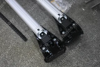 Поперечины багажника на крышу Ford Focus 2011- (седан)