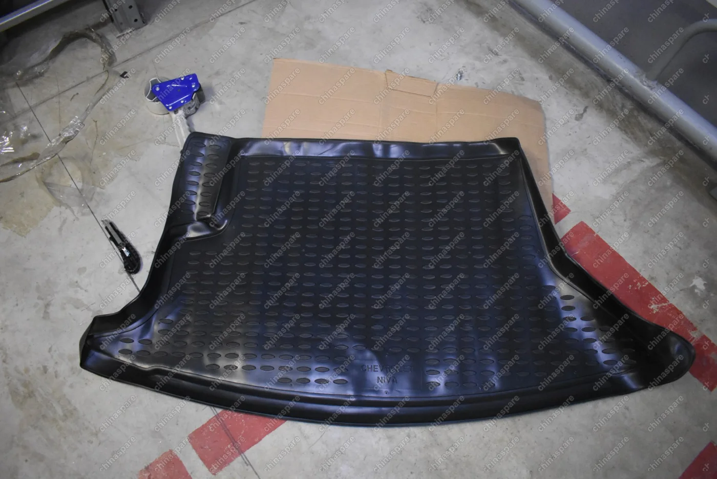 Коврик багажника (резина) Chevrolet Niva