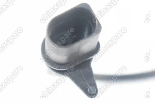 Колодки тормозные передние (с датчиками) Audi A4 (B6) / Volkswagen Passat V 97-08