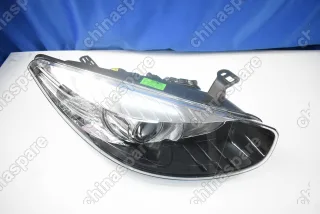 Фара правая Renault Fluence (2010-2017) Ксенон