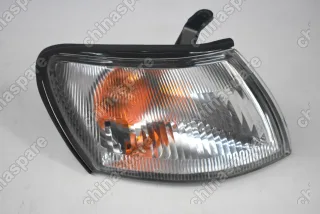 Корпус указателя поворота правый (белый) Toyota Carina E 95-97