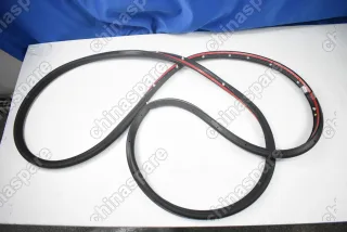 Уплотнитель передней левой двери Ford Focus III 2011-2019