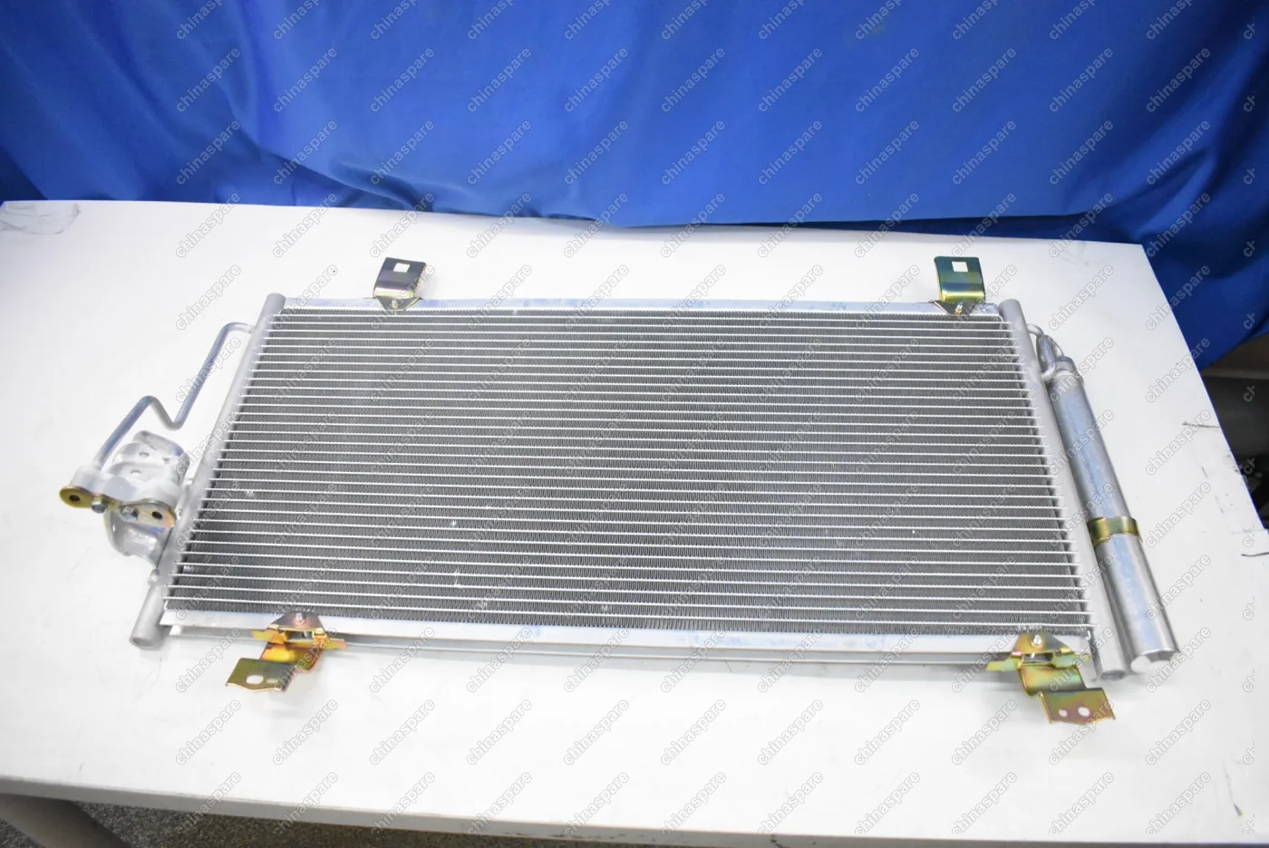 Радиатор кондиционера (конденсер) FAW Besturn X80 NEW