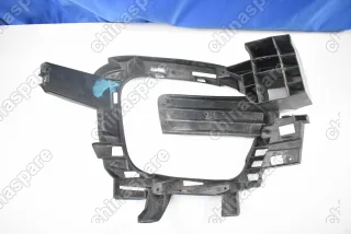 Кронштейн противотуманной фары левой Renault Kaptur 2016- (Уценка)