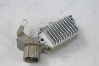 Реле-регулятор напряжения генератора Toyota Avensis II, RAV4 II, Previa II