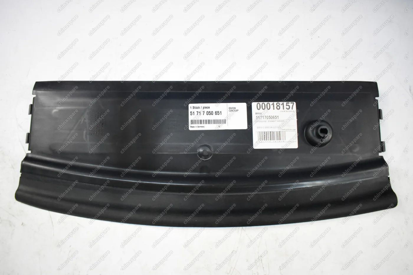 Воздуховод радиатора нижний (Диффузор) BMW E60