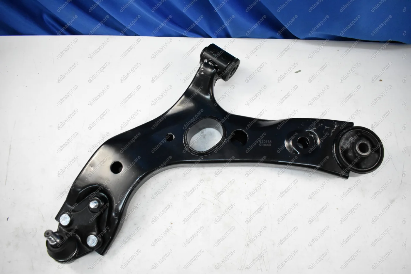 Рычаг подвески передней левый (в сборе с шаровой) Geely Atlas