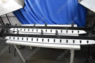 Накладки порогов наружные (без креплений) Kia Sorento (XM) 2009- (Уценка)