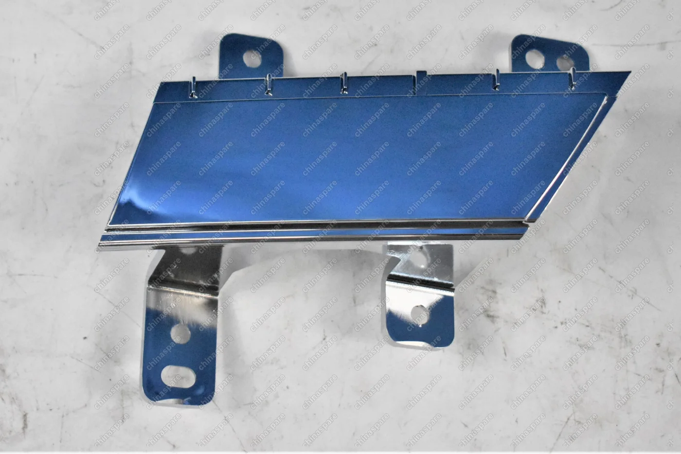 Накладка ходового огня передняя правая Lifan X60