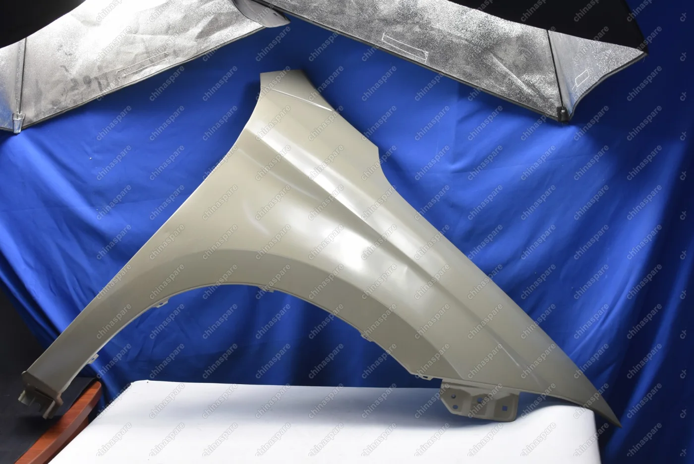 Крыло переднее правое Haval H2 (уценка)