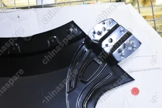 Крыло переднее правое Haval F7 (уценка)