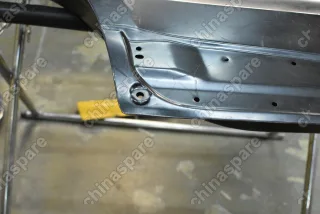 Дверь задняя правая Geely Atlas (уценка)