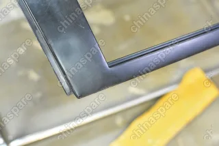 Дверь задняя правая Geely Atlas (уценка)