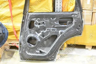 Дверь задняя правая Geely Atlas (уценка)