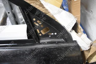 Дверь передняя правая Geely Atlas (уценка)