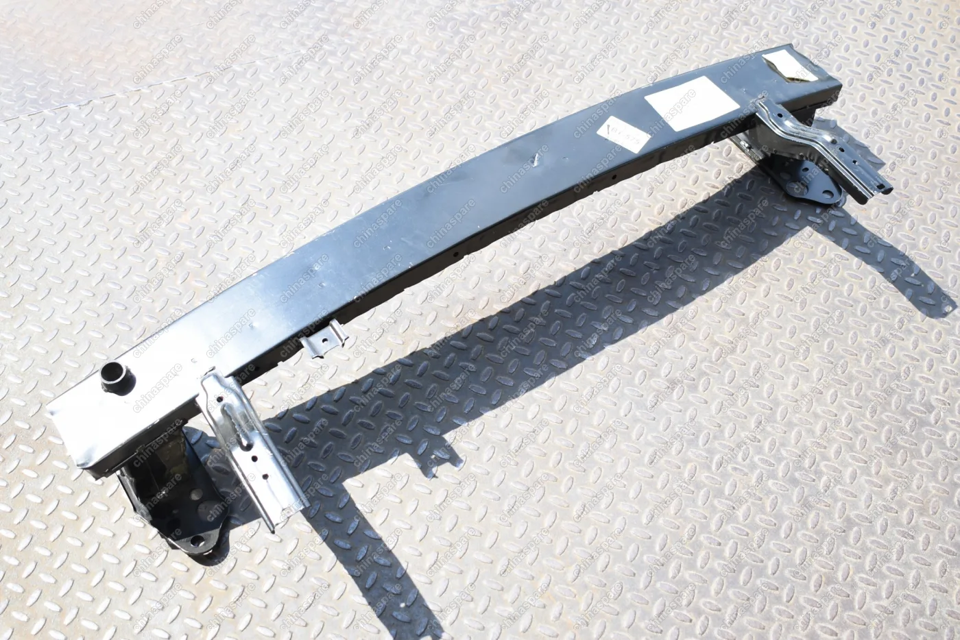 Усилитель переднего бампера Hyundai Solaris II