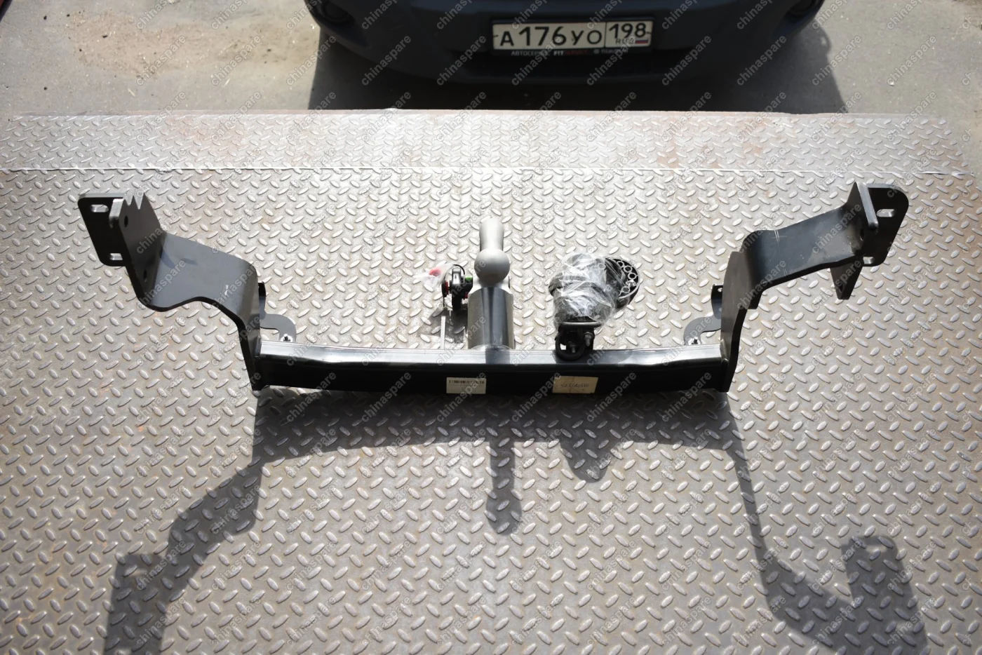 Фаркоп Kia Sorento Prime 2015-2017 (с проводкой, без болтов)