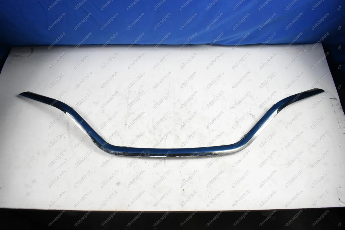 Накладка на решетку радиатора (хром) Renault Kaptur 2016- (уценка)