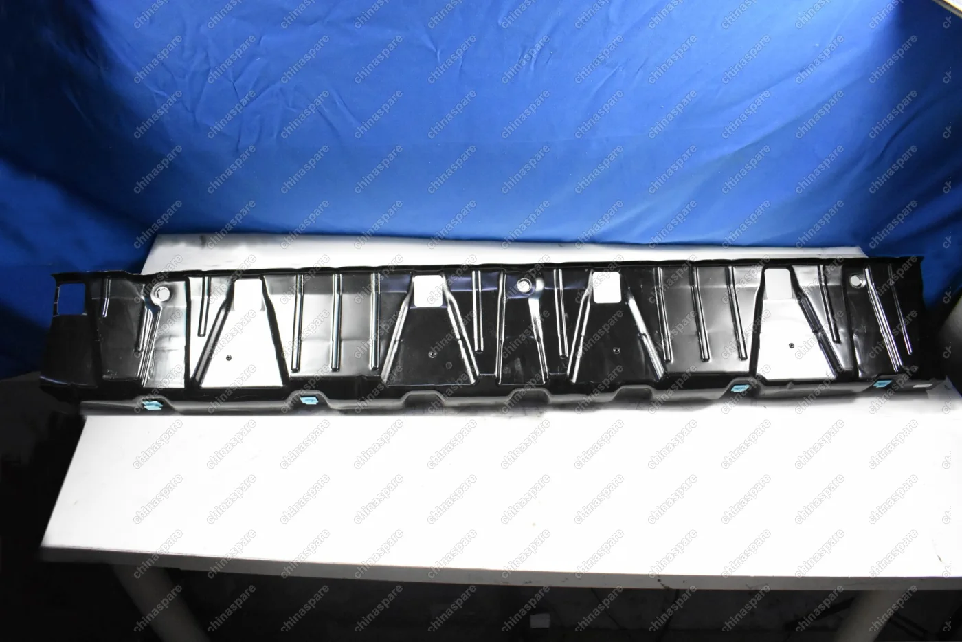 Кронштейн порога левый Kia Sorento II (уценка)