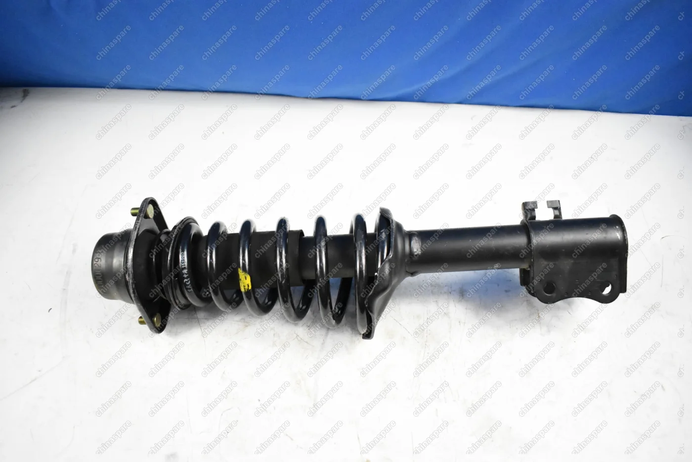 Стойка передней подвески правая в сборе с пружиной FAW 6371,1020